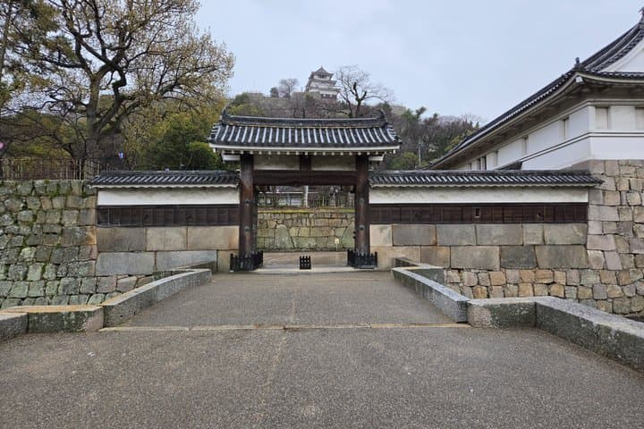 Kagawa: Marugame Castle Tour – Samurai Defense & Strategy — photo 8