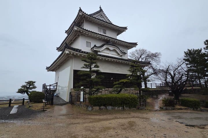 Kagawa: Marugame Castle Tour – Samurai Defense & Strategy — photo 10