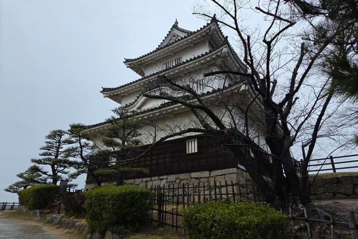 Kagawa: Marugame Castle Tour – Samurai Defense & Strategy — photo 14