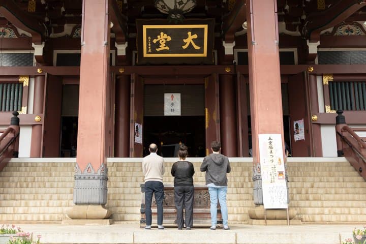 Taiko Drumming and Buddhist Chanting in a 700-Year Tokyo Temple — photo 19