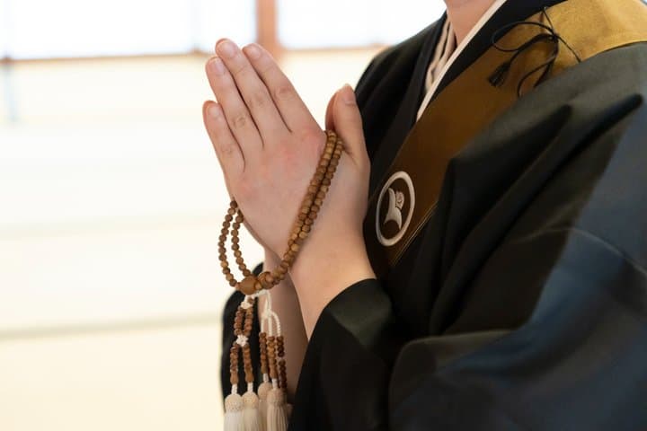 Taiko Drumming and Buddhist Chanting in a 700-Year Tokyo Temple — photo 17