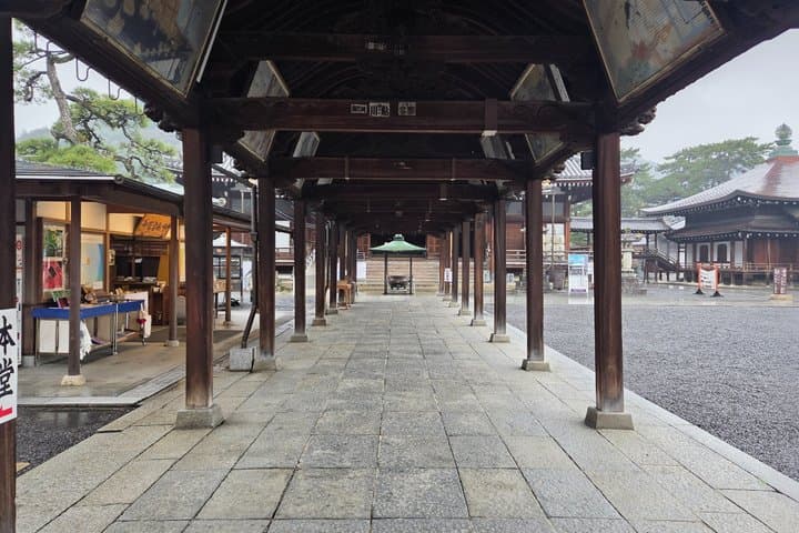 Zentsuji: Shikoku Pilgrimage and Spiritual Experience — photo 12