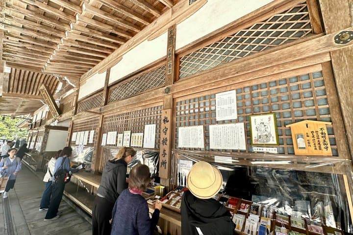 Okunoin Private Walking Tour — photo 10
