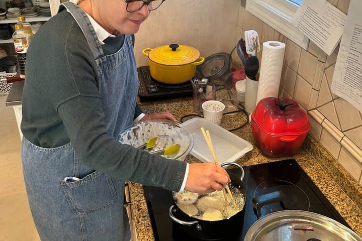Let's make Roll sushi and Tempura at a local Tokyo home！ — photo 15