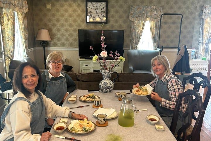 Let's make Roll sushi and Tempura at a local Tokyo home！ — photo 17