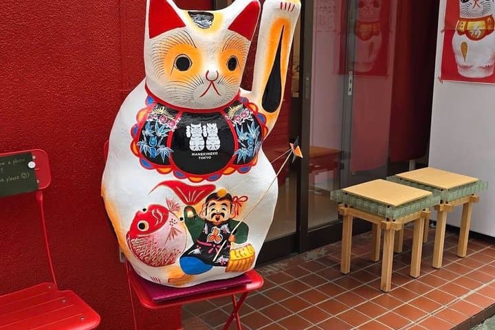 Tokyo Lucky Cat Painting Workshop at Gotokuji — photo 11