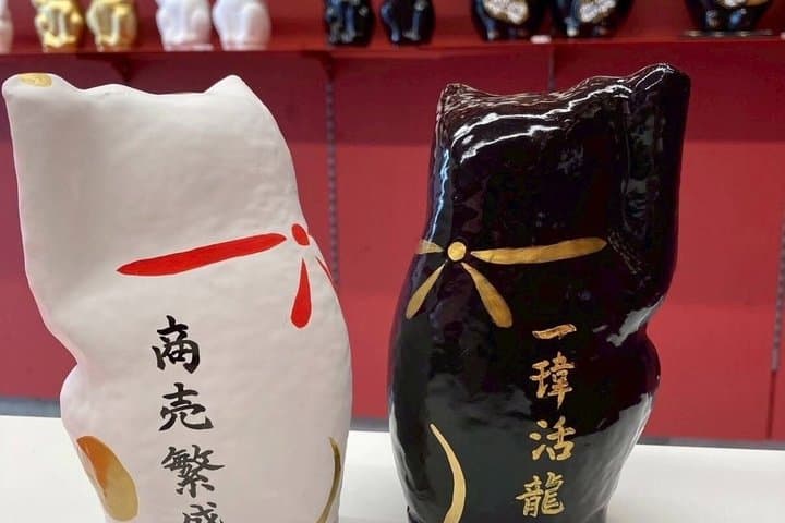 Tokyo Lucky Cat Painting Workshop at Gotokuji — photo 13