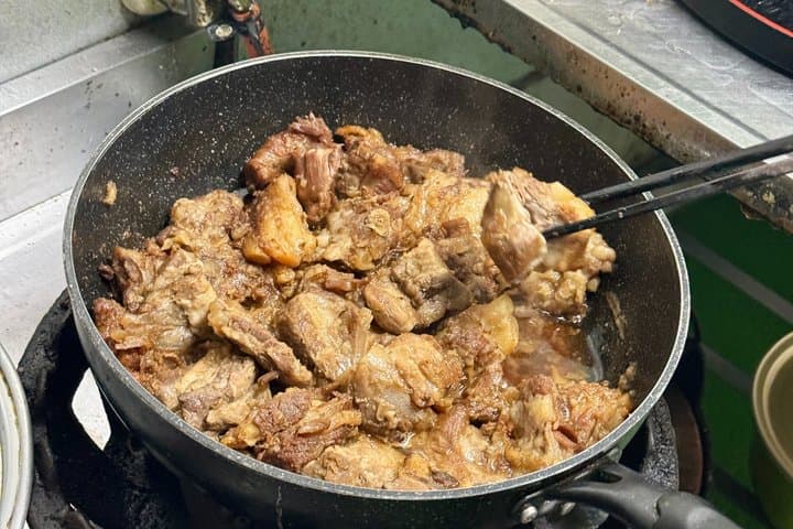 Okinawa Traditional Cooking Class and Makishi Market Tour in Naha — photo 2