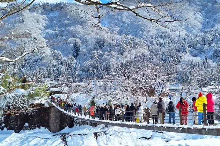 1 Day Tour of Shirakawa Go A Historic Village in Hida Takayama — photo 10