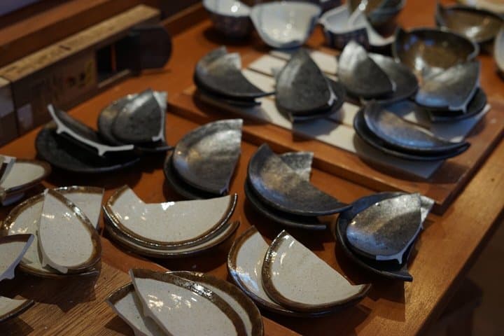 Tokyo Traditional Kintsugi Gold Repair Workshop