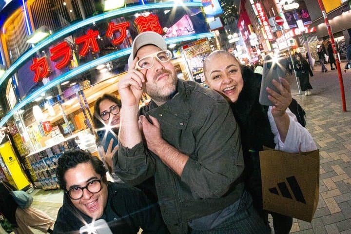 Tokyo: Private Shibuya Neon Lights Photo Tour — photo 7