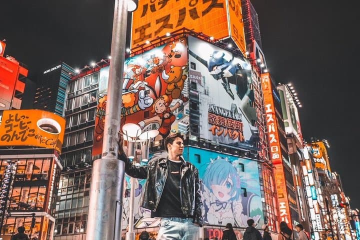 Shinjuku Neon Night Photo Tour with Pro Photographer — photo 1