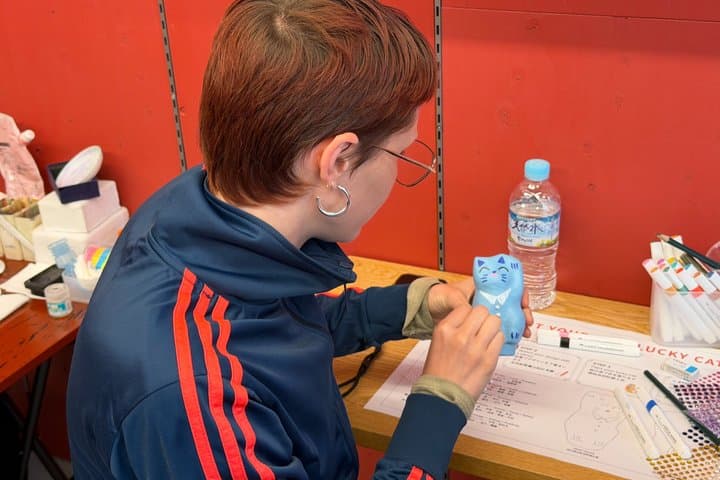 Tokyo Lucky Cat Painting Workshop at Gotokuji — photo 3