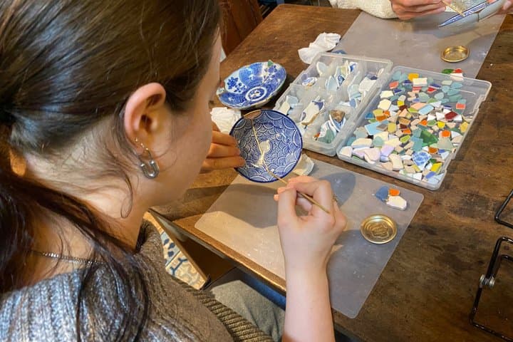 Hands On Modern Kintsugi with a Japanese Tradition in English — photo 1