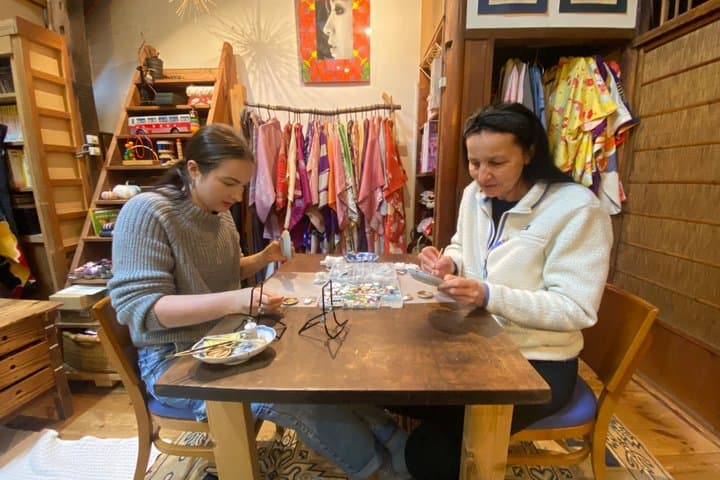 Hands On Modern Kintsugi with a Japanese Tradition in English — photo 12