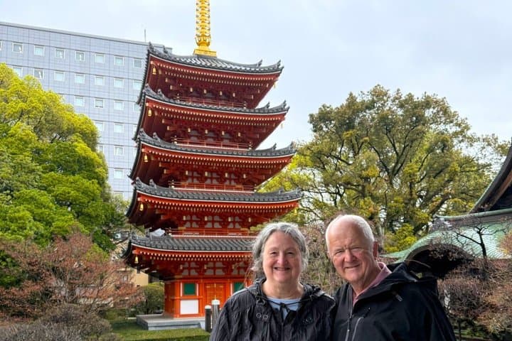 Hakata Serenity Tour: Temples, Gardens & River Cruise