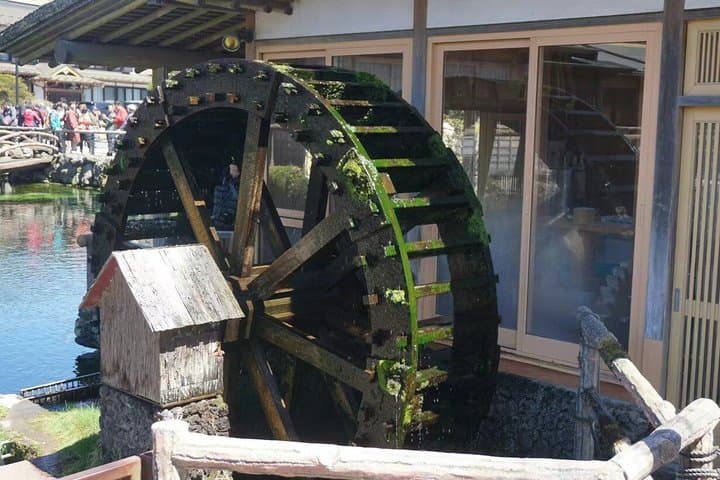 Mt Fuji Oshino Hakkai Gotemba Outlets and Hot Spring Day Tour — photo 12