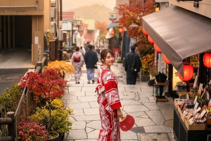 Tokyo to Gunma: Ikaho, Daruma Temple, Konnyaku Park & Initial D