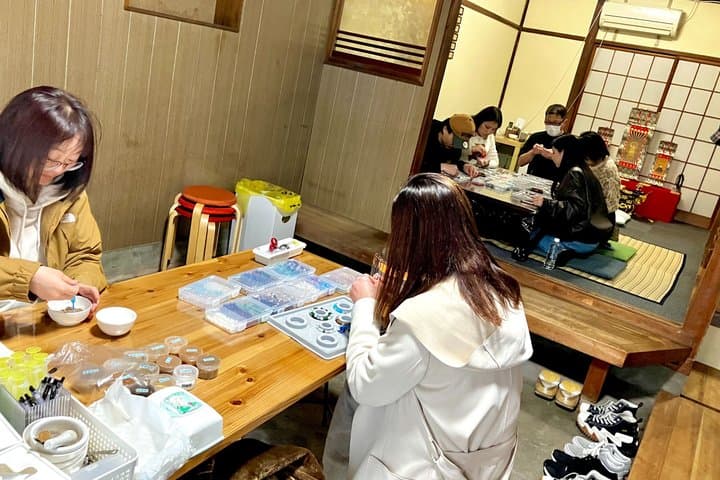 Temple Space Natural Stone Bracelet and Incense Making Experience — photo 2