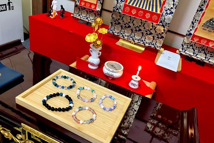 Temple Space Natural Stone Bracelet and Incense Making Experience — photo 3