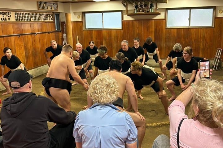 Sumo experience in Tokyo Step into the ring and sumo meal — photo 3