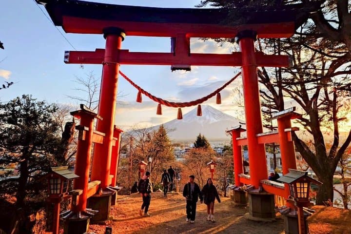 Mt Fuji and Kawaguchiko Private Tour — photo 2