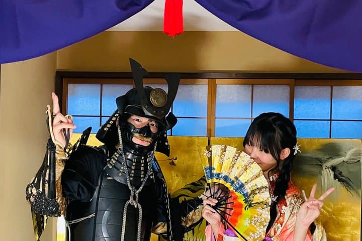 Experience traditional culture by wearing armor & kimono in Kyoto — photo 1