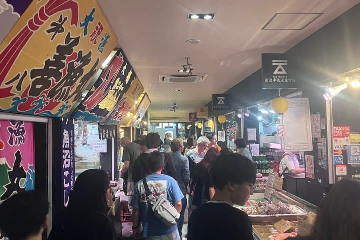 Tokyo 2-Hour Tsukiji Insider Market Tour & Sushi Making Class — photo 10