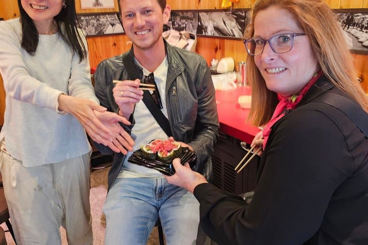 Private Food Tour in Osaka – Local Japanese Experienced Guide — photo 2