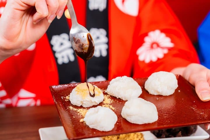 Tokyo Traditional Mochi Pounding Experience with Tasting — photo 8