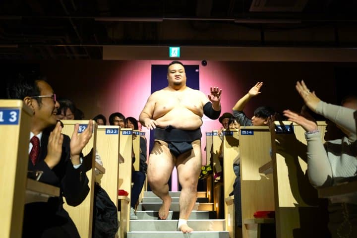 Kyoto: Sumo Entertainment Show with Chicken Hot Pot & Geisha — photo 13