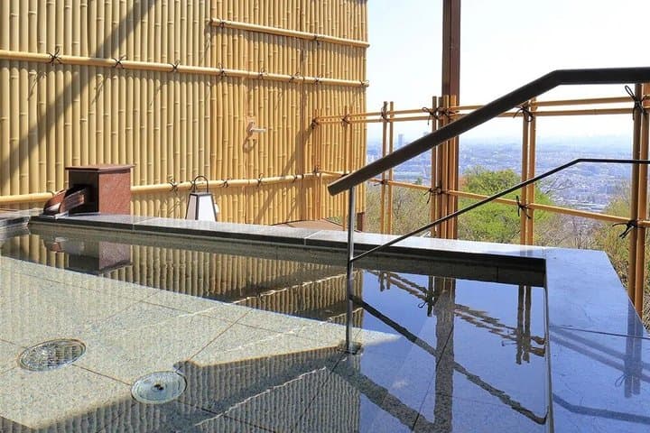 Osaka Half day E bike Katsuoji Temple and Luxury Hilltop Onsen — photo 7