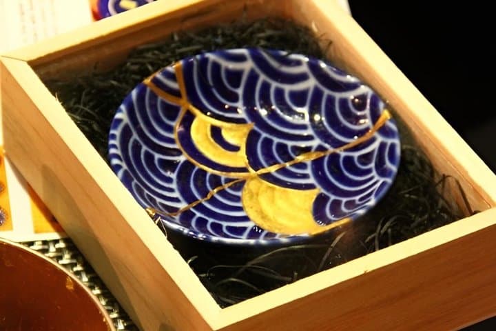 Authentic Kintsugi Experience: Art of Golden Joinery in Tokyo — photo 8