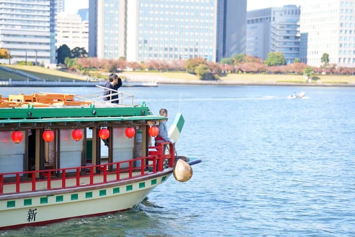 Tokyo Yakatabune Sakura-Theme Cruise:Tea Ceremony,Sweets&Shamisen — photo 2