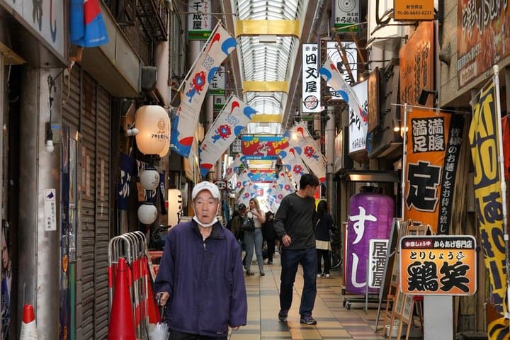 Osaka Neighborhood Street Food Walking Tour — photo 17