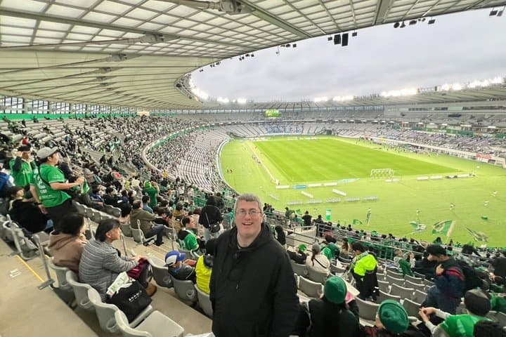 Tokyo Matchday Experience Live Football with Local host — photo 2