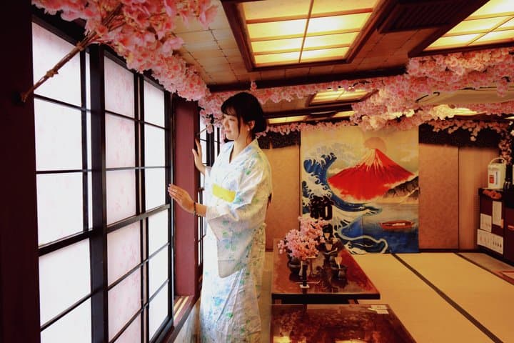 Tokyo Yakatabune Sakura-Theme Cruise:Tea Ceremony,Sweets&Shamisen — photo 4