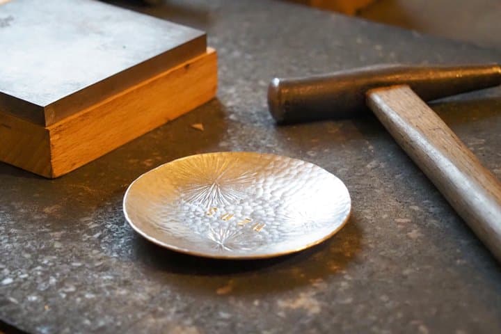 Japanese Metal Craft Workshop: Make Your Suzu Tableware in Osaka — photo 11