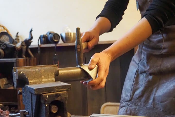 Japanese Metal Craft Workshop: Make Your Suzu Tableware in Osaka — photo 7