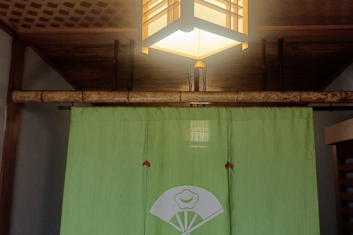 Experience Authentic Japanese Dance in a Private Studio Session — photo 9