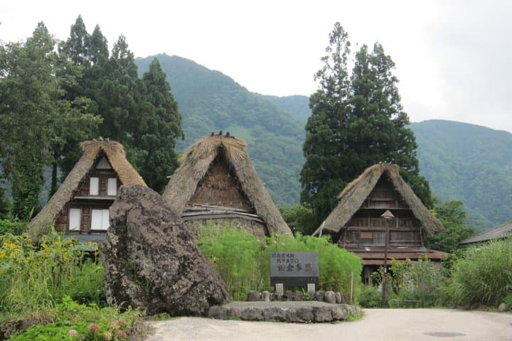 [One-day bus tour departing from Kanazawa Station] Shirakawa-go and Gokayama - Two World Heritage Villages Enjoyable Bus Tour — photo 11
