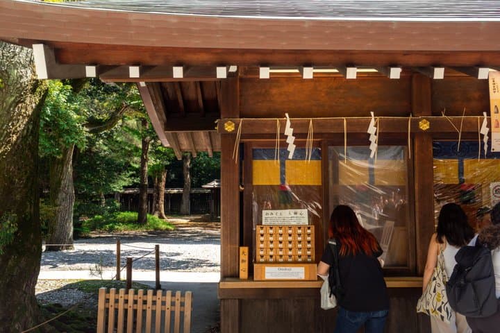 Tokyo Meiji Shrine and Shinto Culture Walking Tour — photo 8