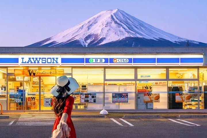 From Tokyo: Mount Fuji Day Trip to Trendy Spots — photo 1