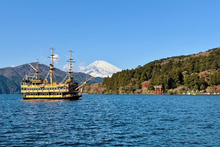 Hakone in One Day: Private Car Tour with Onsen & Mt. Fuji Views — photo 3