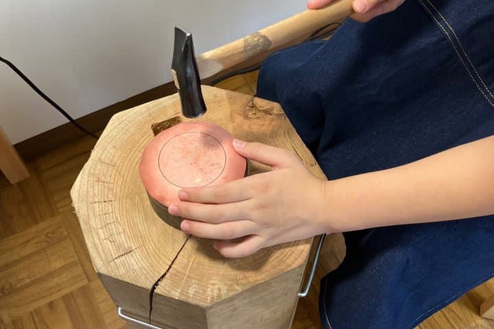 Traditional Craft Experience Copper Tray Making in Kyoto — photo 7