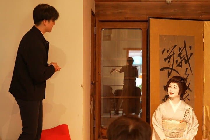 Tokyo Geisha Experience: Rare Cultural Show & Interaction — photo 6