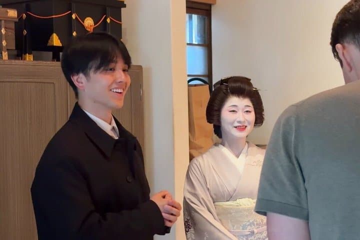 Tokyo Geisha Experience: Rare Cultural Show & Interaction — photo 12