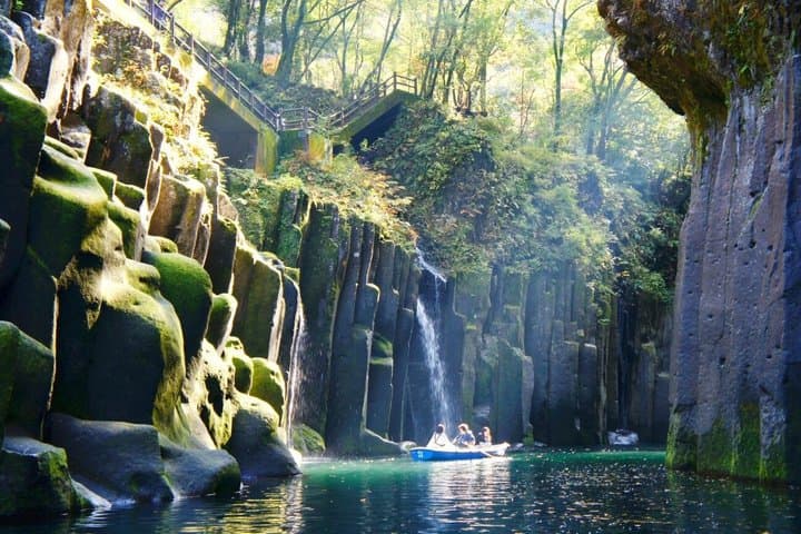 Takachiho Railway, Takachiho Gorge & Ama-no-Iwato Shrine Day Trip — photo 8