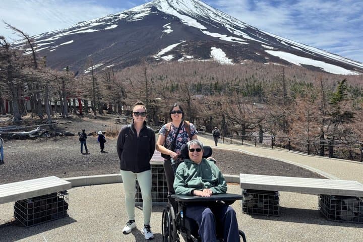 Barrier-Free Private Mt. Fuji Tour for Wheelchair Users — photo 9