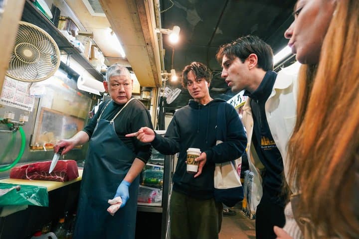 Tsukiji Fish Market: Behind the Scenes & 10 Seafood Tastings — photo 2